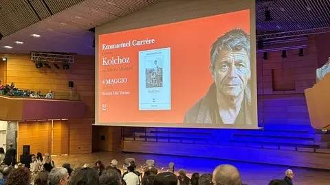 Emmanuel Carrère: tutti in fila, al Dal Verme, come per una rockstar
