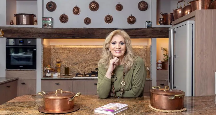 Iva Zanicchi: «Per Zingara ho “sgridato” papa Francesco. Per colpa di un jeans mi tolsero la tessera dell’Azione Cattolica»