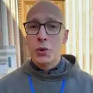 Fra Giulio Cesareo spiega l'importanza spirituale dell'ostensione delle ossa di San Francesco e cosa i pellegrini incontreranno arrivando ad Assisi