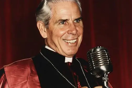 L\\'arcivescovo Fulton John Sheen (1895 - 1979) \\u00E8 stato proclamato beato il 24 settembre 2026
