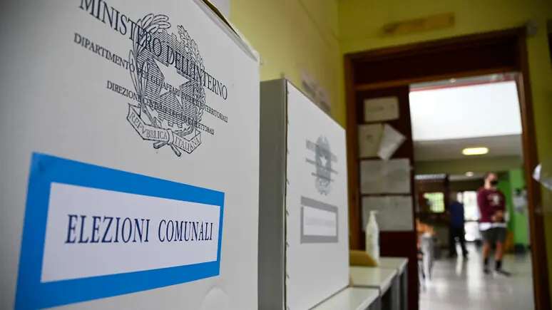 Venezia tradisce i sondaggi, Salerno è ancora di De Luca: ecco cosa ci dicono le comunali 2026