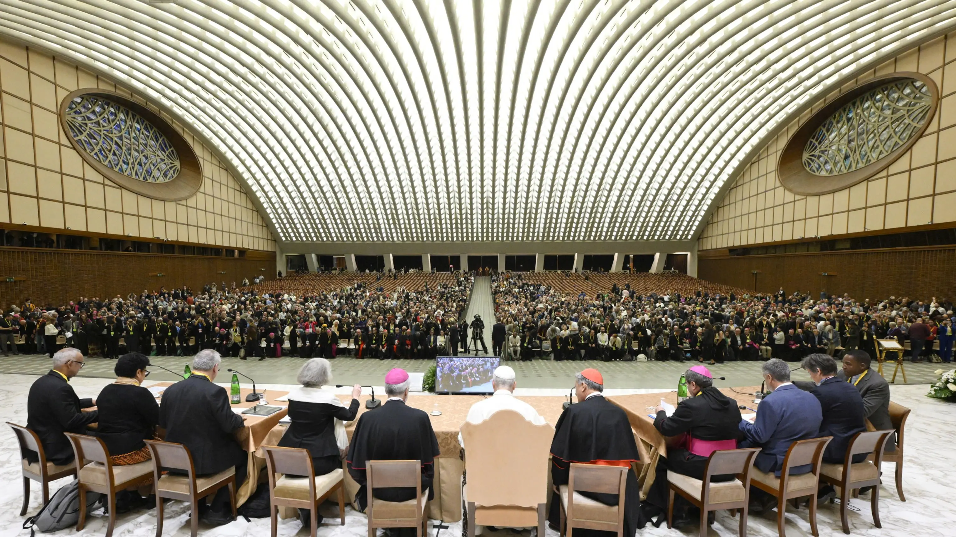 ore 16 - Diretta streaming, il Papa incontra i vescovi di tutto il mondo per i 10 anni di Amoris laetitia