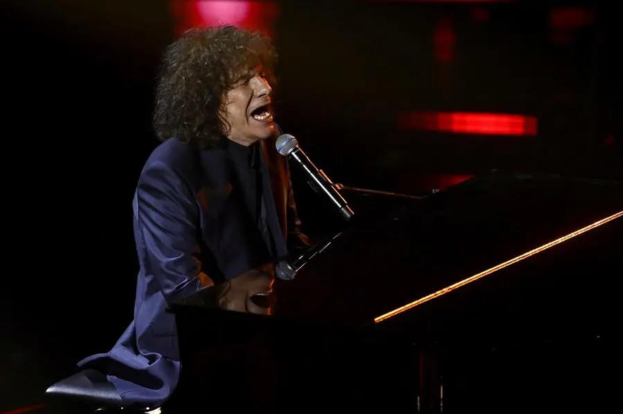 Riccardo Cocciante ospite al Festival di Sanremo nel 2024