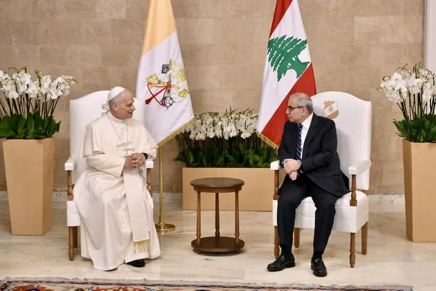 Papa Leone con il Primo ministro libanese Nawaf Salam al Palazzo Presidenziale di Beirut , REUTERS