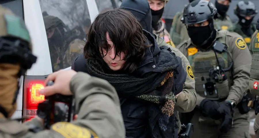 Minneapolis, l’uccisione di Alex Pretti e la furia degli agenti ICE, Trump parla di “missione compiuta”