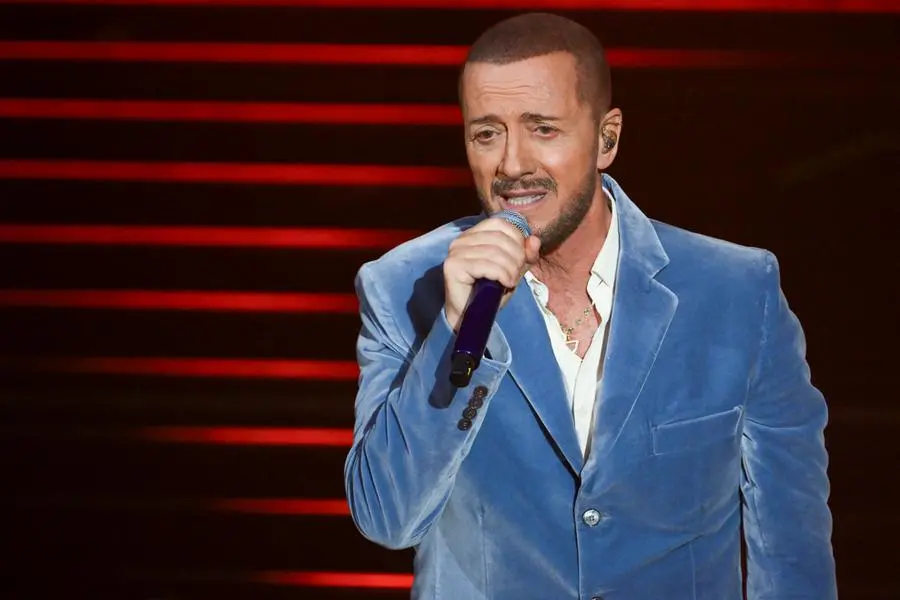 Raf in gara a Sanremo con Ora e per sempre