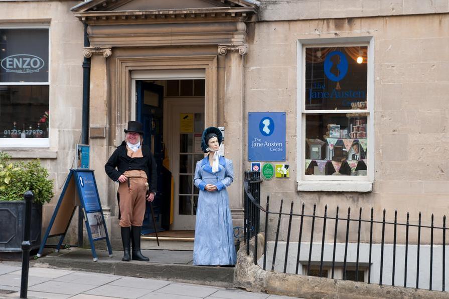 Jane Austen: the myth that speaks to women of yesterday and today Jane Austen: the myth that speaks to women of yesterday and today