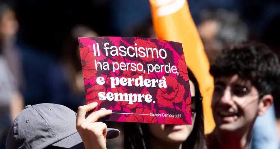 25 aprile. A Roma spari contro due manifestanti con il fazzolettone dell’Anpi
