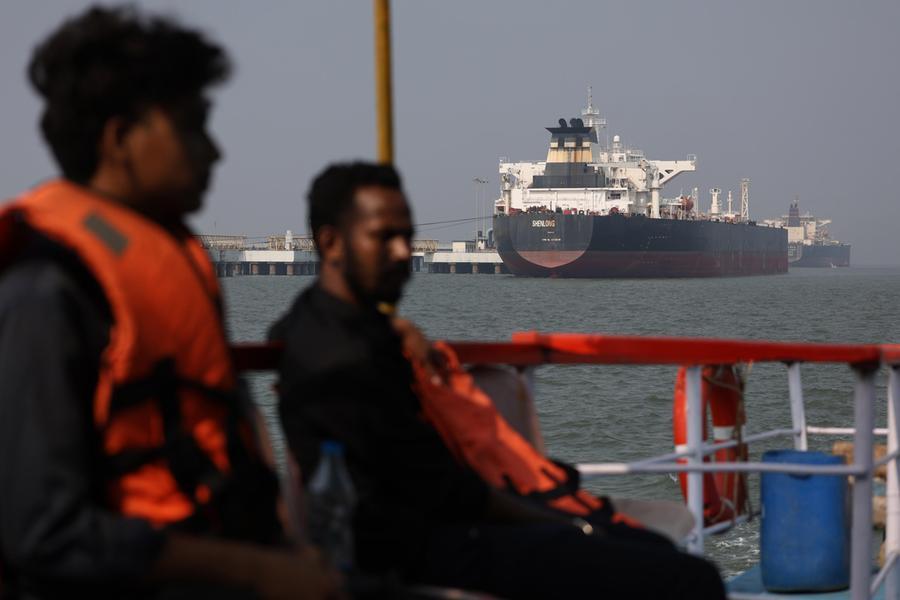 A plan to reopen the Strait of Hormuz: the initiative of seven countries, including Italy A plan to reopen the Strait of Hormuz: the initiative of seven countries, including Italy