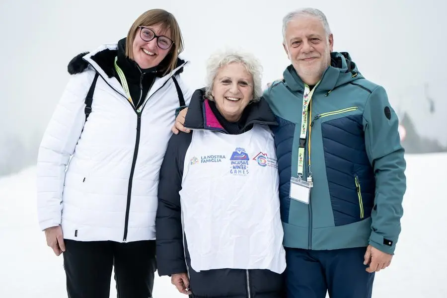 10/02/2026 Piani di Bobbio. Inclusive Winter Games organizzati da La Nostra Famiglia Francesca Pedretti - Direttore presso Ass. La Nostra Famiglia, Daniela Maroni presidente, Luigi Piccinini primario reparto riabilitazione funzionale Medea