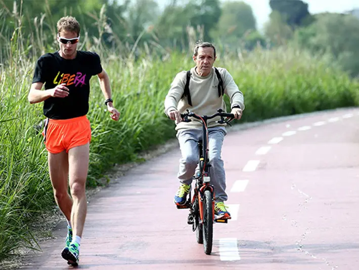 Il passo che non si è mai fermato: Alex Schwazer torna a gareggiare dopo otto anni di ingiustizia