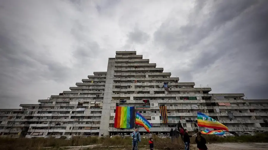 Don Gargiulo: «A Scampia serve un'anima, la ricostruzione materiale è solo metà dell'opera»
