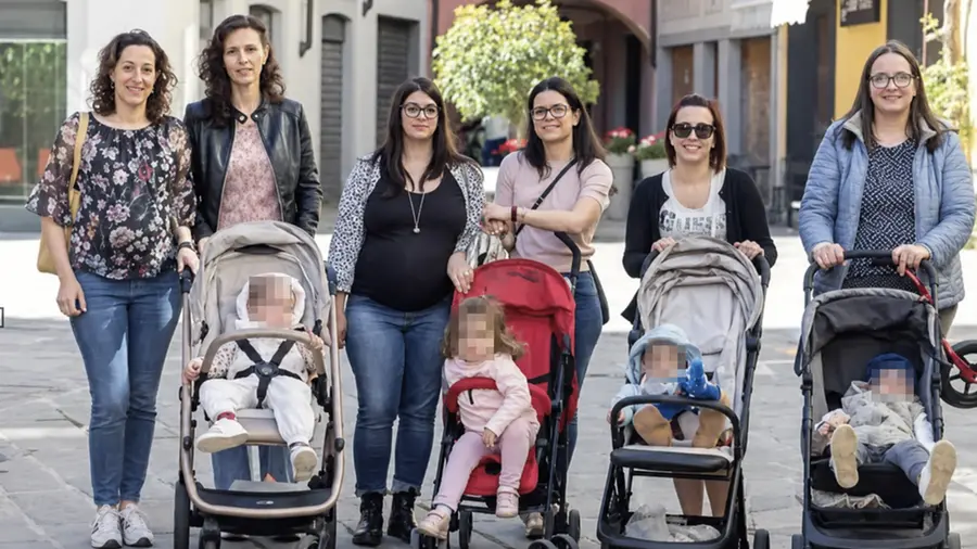 Festa della mamma: a Bedonia la maternità è un gioco di squadra
