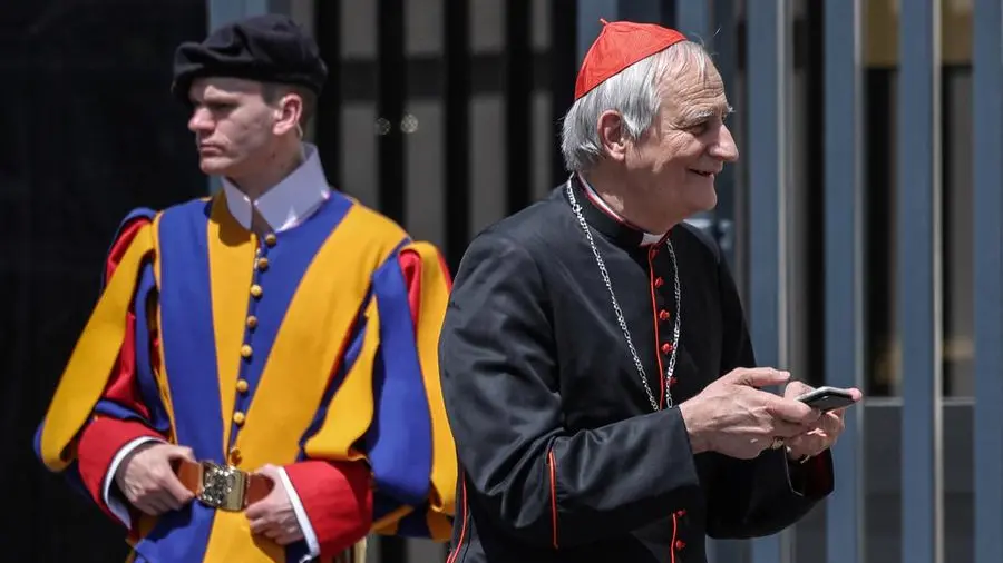 Al via l’Assemblea della Cei. Il cardinale Zuppi: «La forza vera non sta nelle armi ma nel servire la vita»