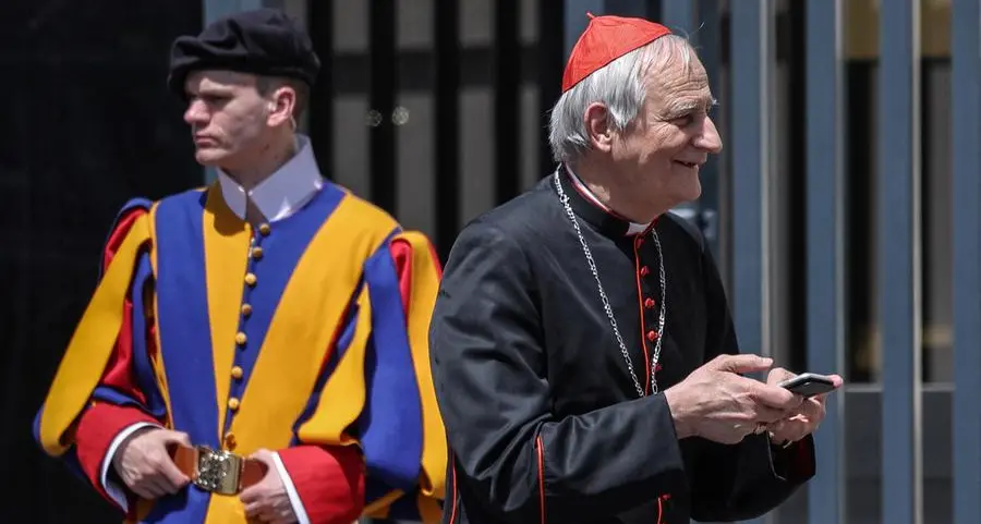 Al via l’Assemblea della Cei. Il cardinale Zuppi: «La forza vera non sta nelle armi ma nel servire la vita»
