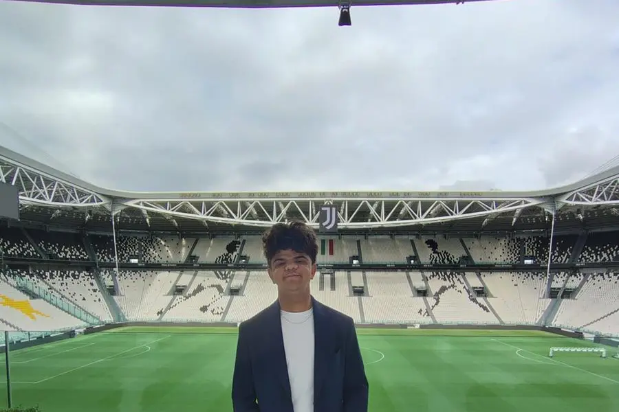 Pietro Vanni all\\'Allianz Stadium, il campo di Torino dove gioca la Juventus, squadra di cui \\u00E8 un grande tifoso