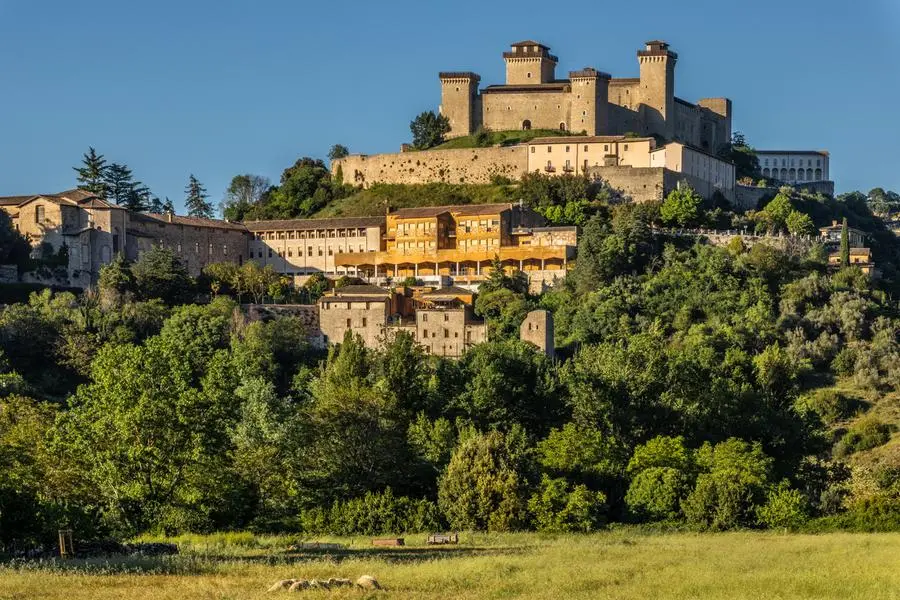 A view from below of the city of Spoleto.