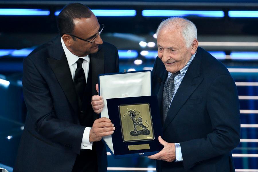 Lifetime Achievement Award for Mogol. Here is the life and songs of the maestro who made the history of Italian music Lifetime Achievement Award for Mogol. Here is the life and songs of the maestro who made the history of Italian music