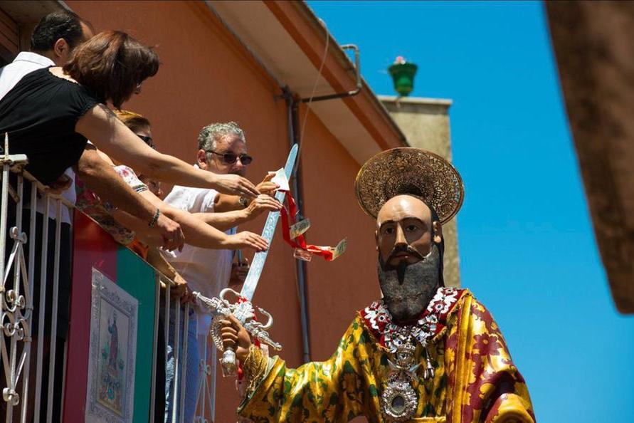 In Palazzolo Acreide Saint Paul is the saint who walks with his people