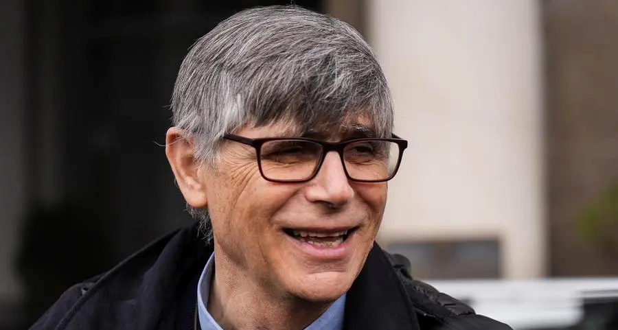 Padre Maurizio Patriciello: «Vivo sotto scorta ma non sono un eroe, resto prete anche per chi mi vuole morto»