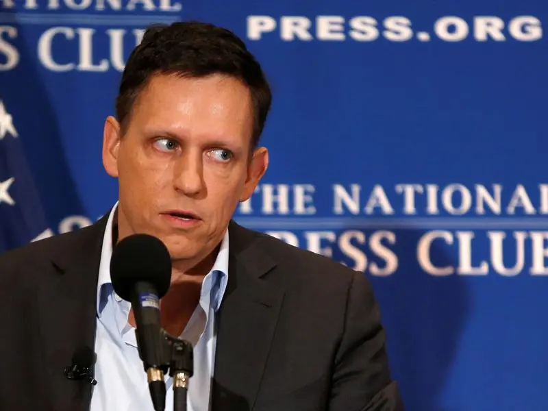 Il vescovo teologo Staglianò: «Peter Thiel predica la guerra come inevitabile ma il cristianesimo smonta la sua idea di uomo»