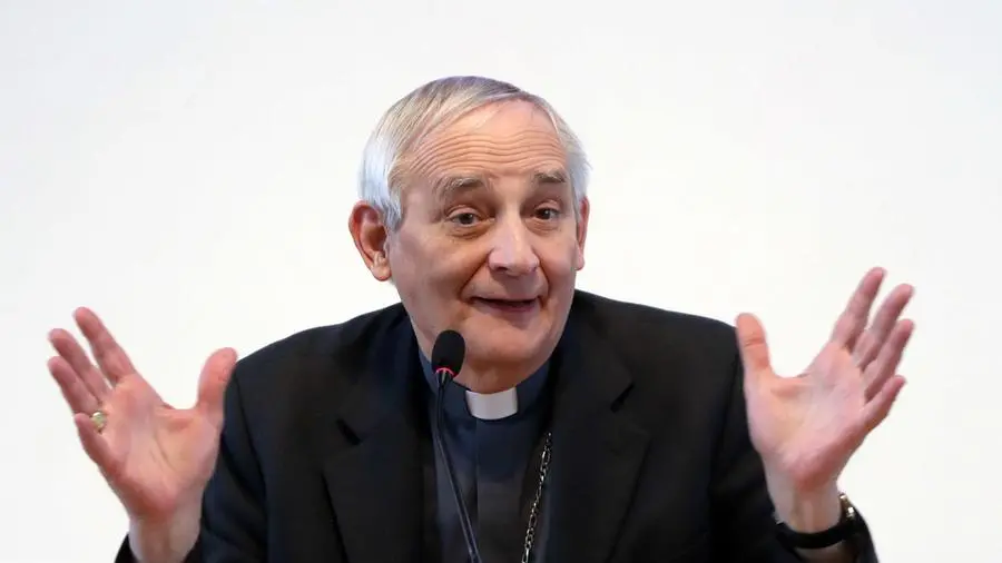 Il cardinale Zuppi: «L’equilibrio tra poteri preziosa eredità della Costituzione». Sul Medio Oriente: «La guerra non risolve nulla»