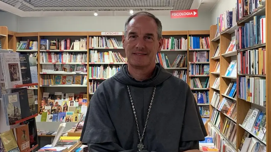 Bustillo: «Senza Dio non abbiamo società più felici e neppure più libere. E i social, dove tutti giudicano tutti, ci spingono alla violenza. La società va “riparata”»
