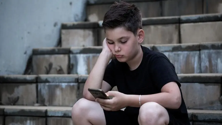 Vietare i social fino ai 16 anni? Sorpresa, sono i ragazzi a volerlo