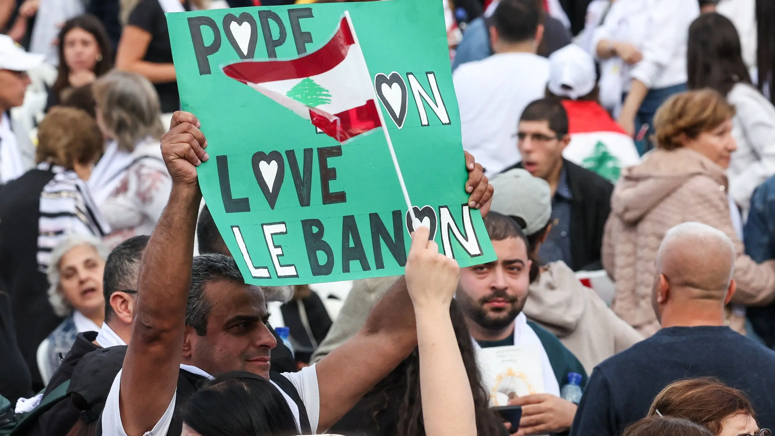 Il videoracconto del viaggio del Papa in Turchia e Libano