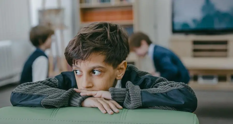 Chi chiamare in caso di bullismo? Chiedere aiuto non è “fare la spia”