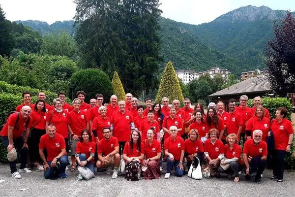 I volontari della sala della comunità Cardinal Ferrari di Galbiate (LC)