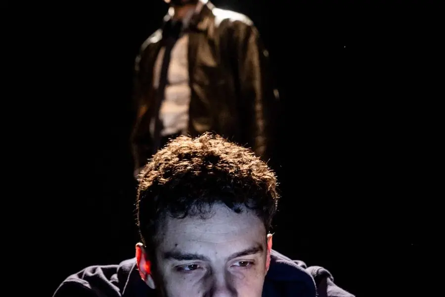 Una scena di I corpi che non avremo, al Teatro Parenti fino al 14 febbraio.