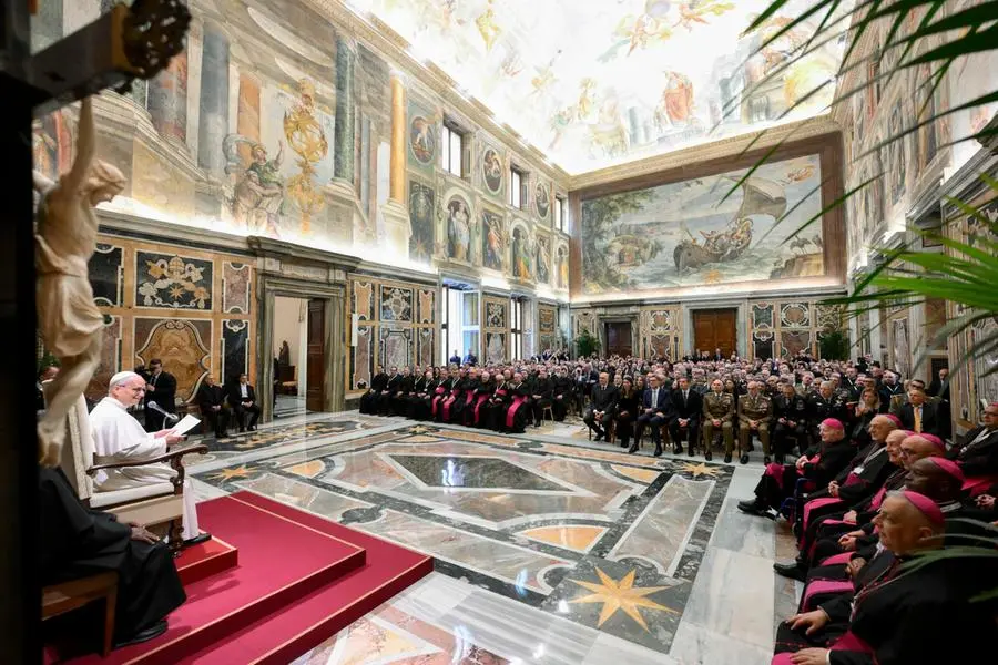 Papa Leone XIV durante l\\'udienza con i cappellani militari in Vaticano. , ANSA