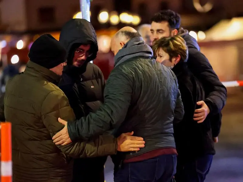 Crans-Montana, la fine dell’illusione del controllo: noi genitori “geolocalizzatori” spiazzati davanti al caso e alla morte