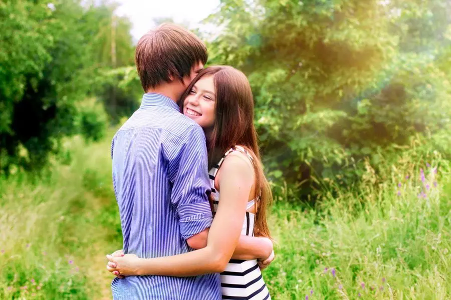 Amore e adolescenti. Educazione sentimentale, rischi e la domanda a Pellai: come insegnare senza mettere paura dell\\'amore?