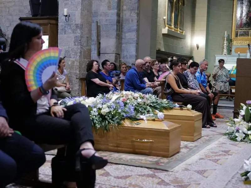 Funerali di Mirko Moriconi, l’omelia di don Silvio Righi: «Non eri tu quello sbagliato»
