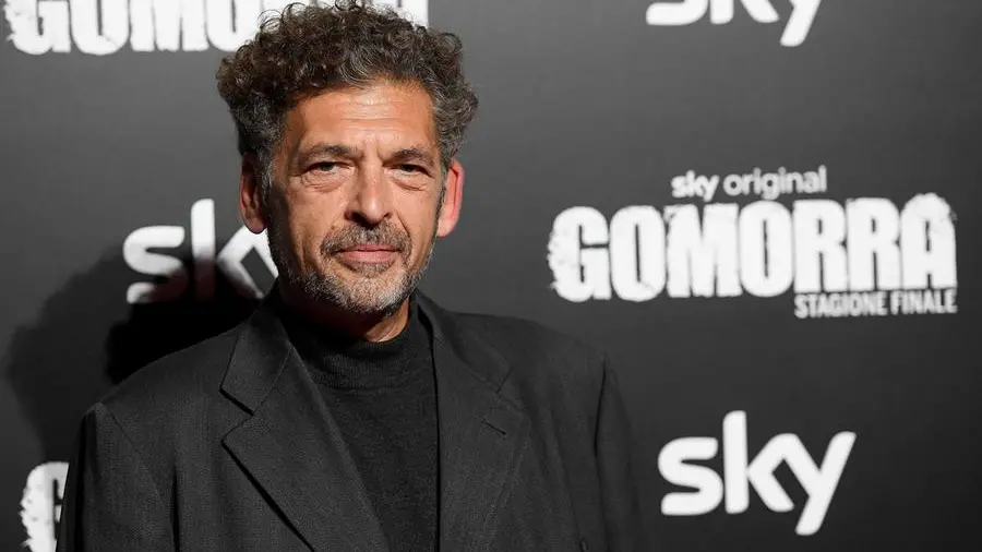 Chi è Ninni Bruschetta, l’attore che intepreta il boss Messina Denaro ne “L’invisibile” dopo essere stato il vescovo in “Don Matteo”