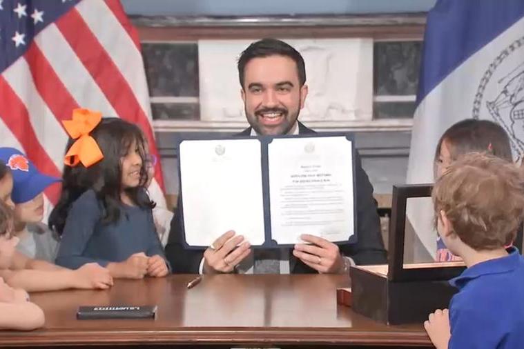 “Children forbidden to sleep”. The mayor of New York cancels bedtime “by decree” to cheer on the Knicks in the NBA final