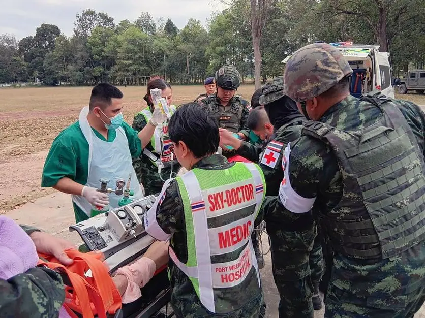 Scontri al confine tra Thailandia e Cambogia: morti, sfollati e accuse incrociate riaccendono una crisi storica