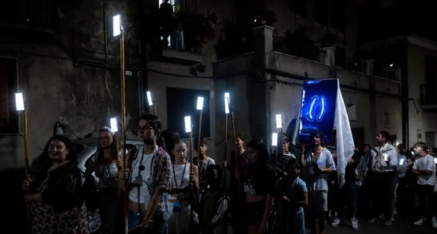 La prima processione digitale d'Italia, una provocazione che educa a riflettere sull'Intelligenza artificiale