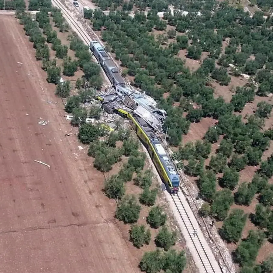 Le lamiere insanguinate, le urla, poi silenzio. Il ricordo, 10 anni dopo, del disastro ferroviario di Andria