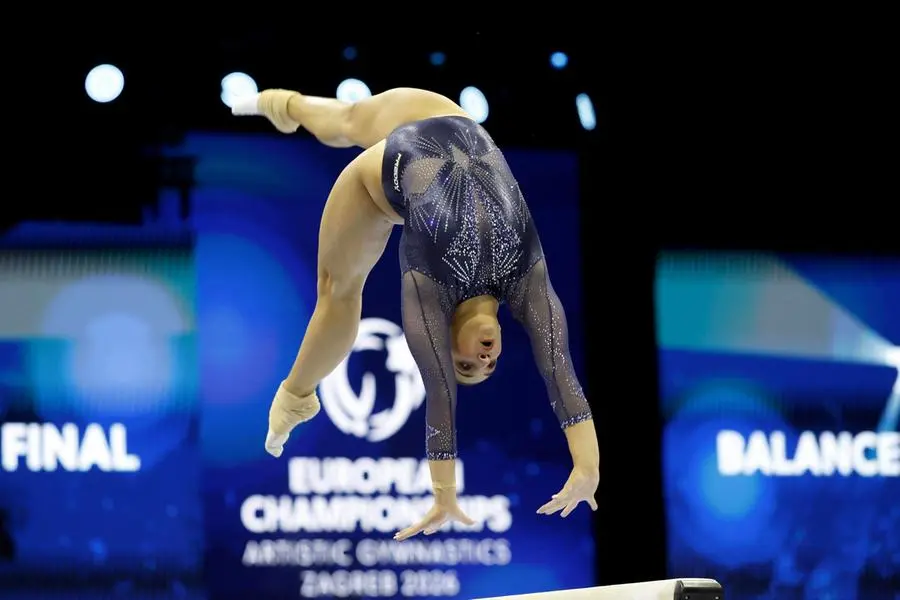 Manila Esposito durante la finale alla trave agli Europei di Zagabria , EPA
