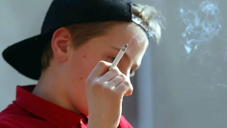 Regno Unito, stop alle sigarette per i nati dopo il 2008