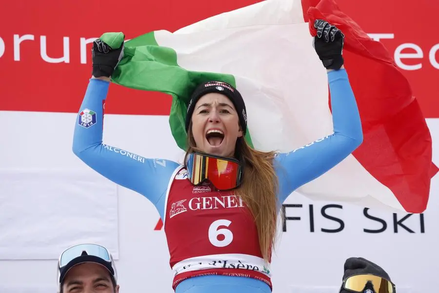 Sofia Goggia esulta per il primo posto in SuperG in Val D\\'Is\\u00E8re 2025 , ANSA