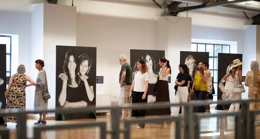 21 storie di donne unite dalla forza di rinascere in mostra a Milano
