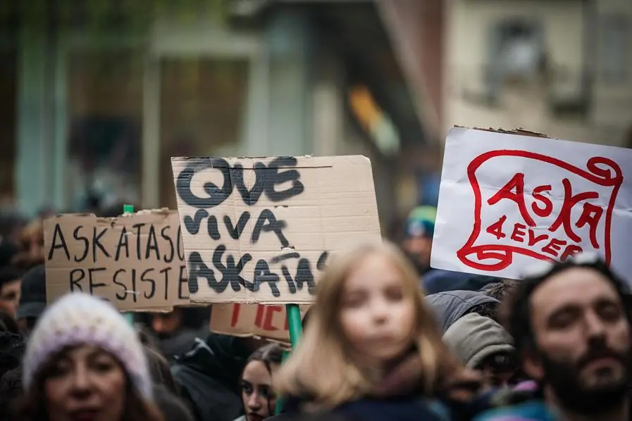 Il corteo contro lo sgombero del centro sociale Askatasuna, Torino, 20 dicembre 2025 , ANSA