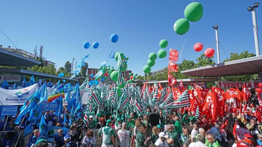 La manifestazione nazionale di Cgil, Cisl e Uil per il Primo maggio a Marghera (Venezia), 1 maggio 2026.