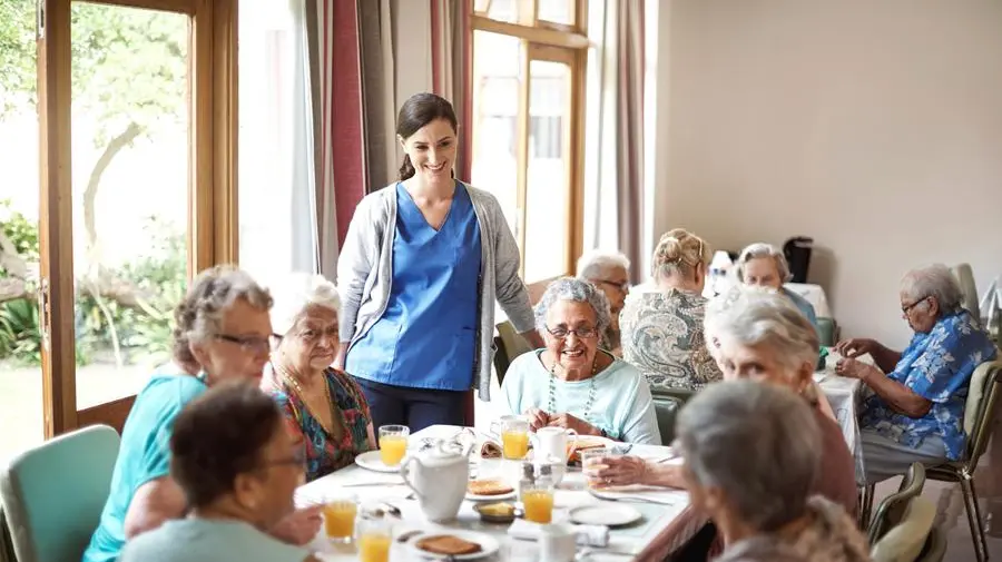 Dalla tecnologia ai giardini condivisi, il progetto “Ciao!” che trasforma le RSA in luoghi di incontro