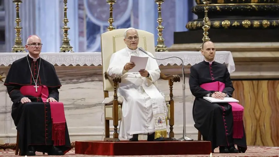 Il Papa: «La mentalità consumistica e la tecnica ci hanno convinto che pregare sia inutile»