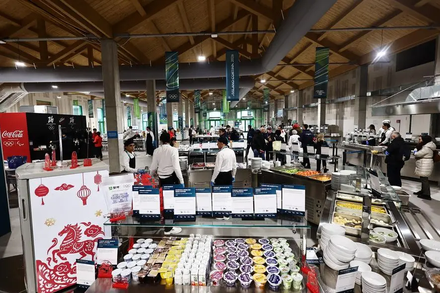 Milano Cortina 2026 Winter Olympics - Press Visit at the Olympic and Paralympic Athletes' Village - Milan, Italy - February 3, 2026 General view of the cafeteria at the Olympic and Paralympic Athletes' Village REUTERS/Yara Nardi
